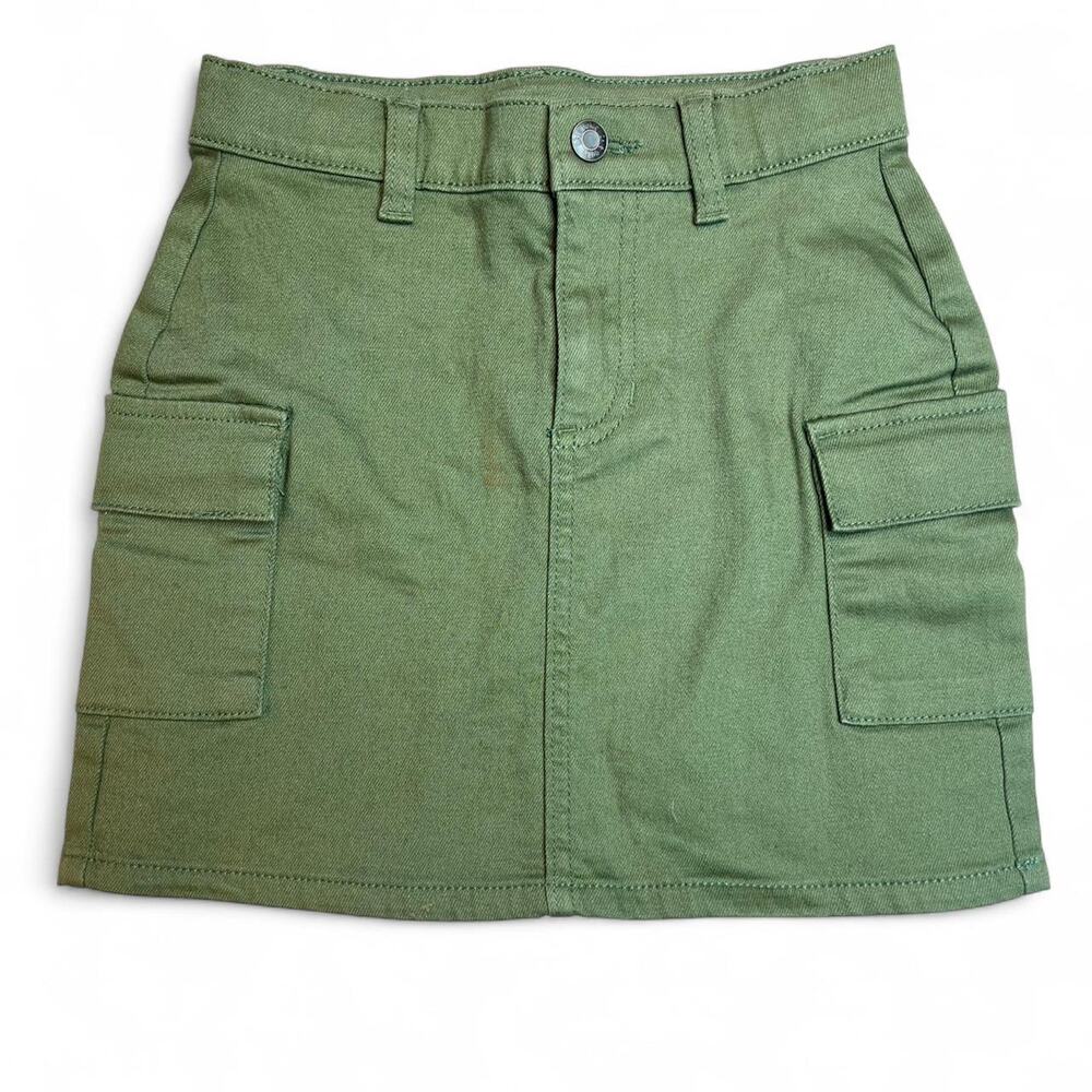 Okie Dokie Size 6 kids army green mini cargo skirt